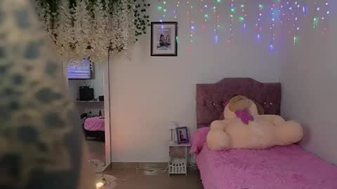 Verasilk online show from March 4, 3:47 am