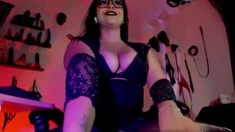 mistress VERESSKA ARDILA online show from September 23, 7:53 pm