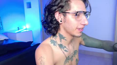 vergil_noir online show from June 5, 6:52 am