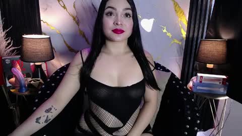 Vero  online show from April 9, 7:19 pm