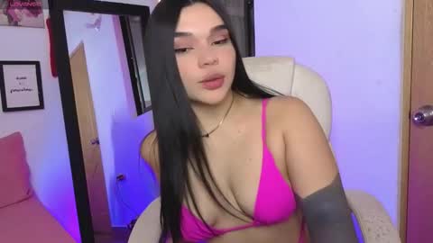 veronica_118 online show from November 13, 12:35 am