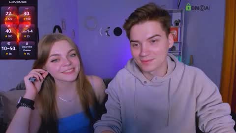 Snapshot of veronica_bubble chatting on October 4, 7:11 pm Ronni online show from October 4, 7:11 pm