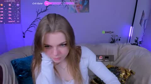 Snapshot of veronica_bubble chatting on October 9, 11:21 pm Ronni online show from October 9, 11:21 pm