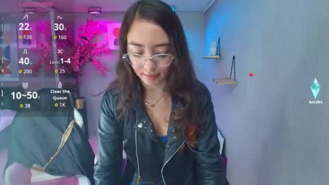 veronica online show from June 3, 7:30 pm