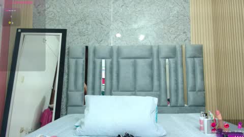 Veronica online show from March 18, 12:55 pm