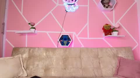 veroozlean online show from March 4, 7:32 pm