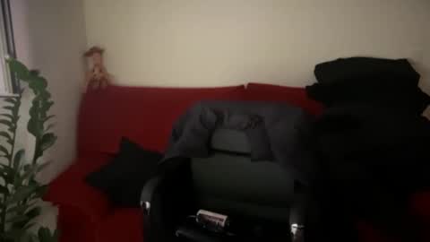 verybuzie online show from March 9, 9:57 am