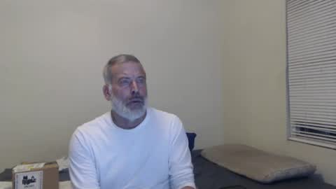 Snapshot of veryveryhairmanindenver chatting on January 7, 12:55 am hairy man online show from January 7, 12:55 am