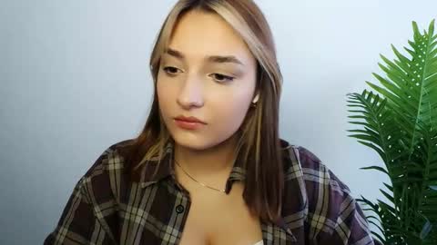 Ana online show from February 24, 1:14 pm