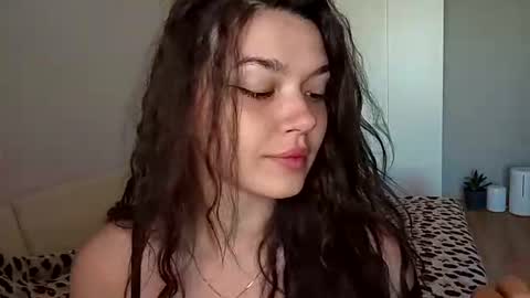 Lina online show from June 29, 5:04 am