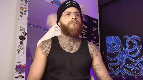 vickingcock7 online show from December 14, 5:02 am