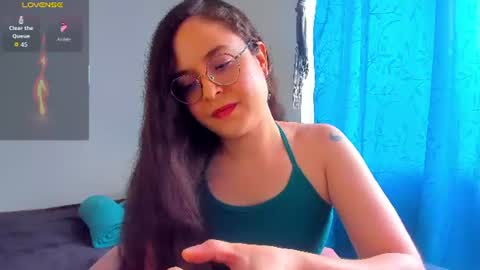 Vicky online show from July 8, 8:23 pm