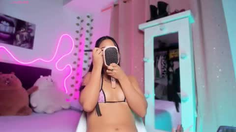 VICTORIA 3 online show from October 16, 12:10 am