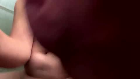 vicrobertson595 online show from April 14, 6:27 am