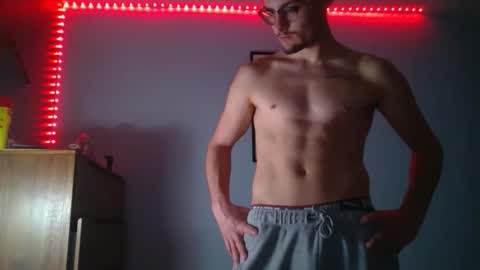 Victor online show from December 19, 10:38 pm