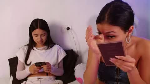 victoria online show from May 21, 3:40 pm