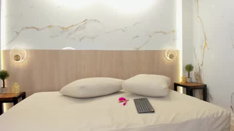  Victoria H  online show from March 27, 11:11 am