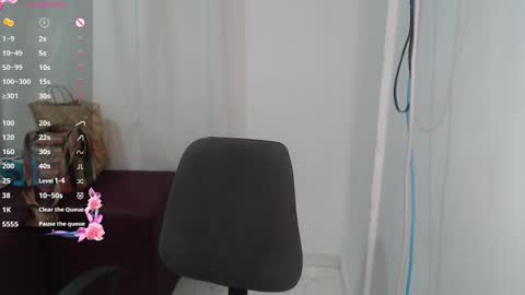 Snapshot of victoria_milf06 chatting on February 16, 8:22 pm victoria online show from February 16, 8:22 pm