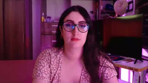 Victoria online show from May 8, 8:58 pm
