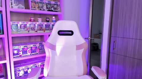 Victoria online show from March 17, 5:45 am