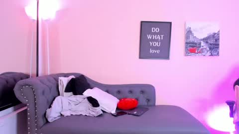 Victoriazans online show from April 22, 11:17 am