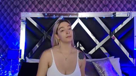 victtoria lee online show from January 14, 7:11 pm