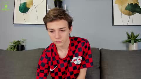 Viego Pattel online show from November 14, 5:26 pm