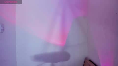 viioleett_cum online show from February 16, 1:53 pm