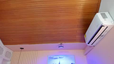 Viiolett online show from November 13, 8:22 pm