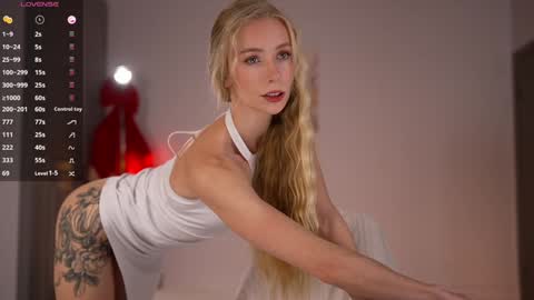 vika54784 online show from January 18, 6:33 am