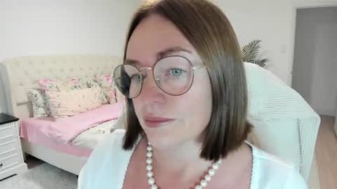 Ukrainian-woman online show from July 27, 11:40 am