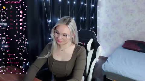 vikapowers online show from January 29, 6:28 pm