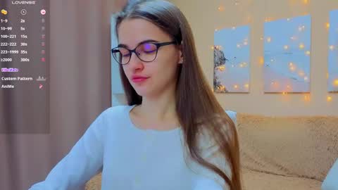 vikiberry online show from April 23, 5:04 am