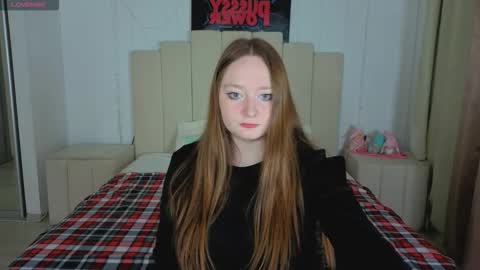 Vikki online show from December 17, 4:14 pm