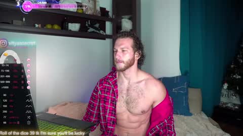 Snapshot of viktor_secret chatting on January 19, 3:50 am fansly  VITEKsecret online show from January 19, 3:50 am