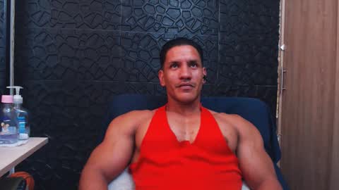 Viktor Herrera online show from November 25, 6:50 pm