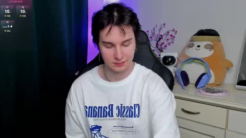 Vincent Strong online show from March 20, 1:38 pm