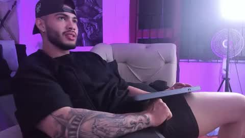 Vincent online show from January 9, 4:18 am