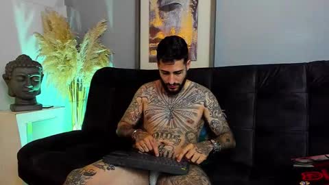 Vincent Sartori online show from December 3, 7:58 pm