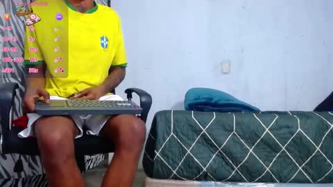 vinzent_lafed_ online show from February 3, 4:32 am