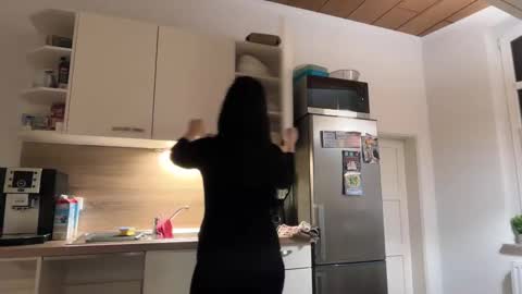 Vio online show from February 6, 5:59 pm