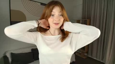 Viola but friends call me Sisi online show from March 22, 4:00 pm