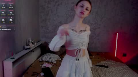 viola_wet online show from April 25, 11:45 am