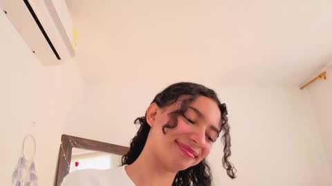 violet__15 online show from April 22, 12:23 pm