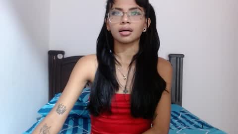 Violet online show from February 5, 1:47 pm