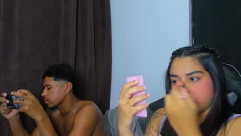 Violet and Myers online show from February 24, 5:10 am