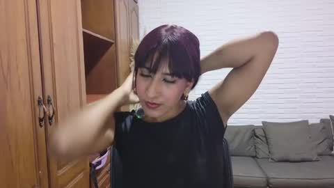 violet_rousse7 online show from June 4, 5:13 am