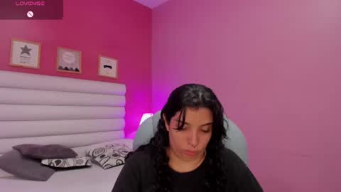 violet_sinclair online show from July 22, 11:56 am