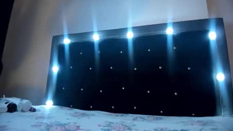 VioletaDums online show from March 18, 5:57 am