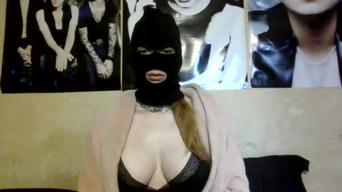 violetfox26 online show from July 26, 5:32 pm